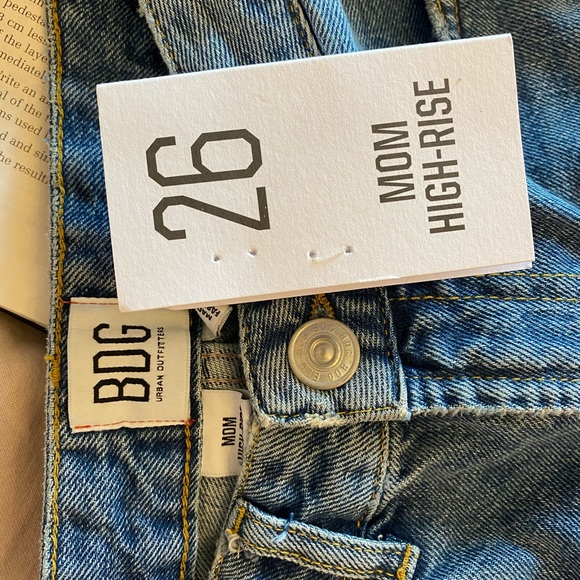Urban Outiftters BDG Mom Jeans - Picture 2 of 2